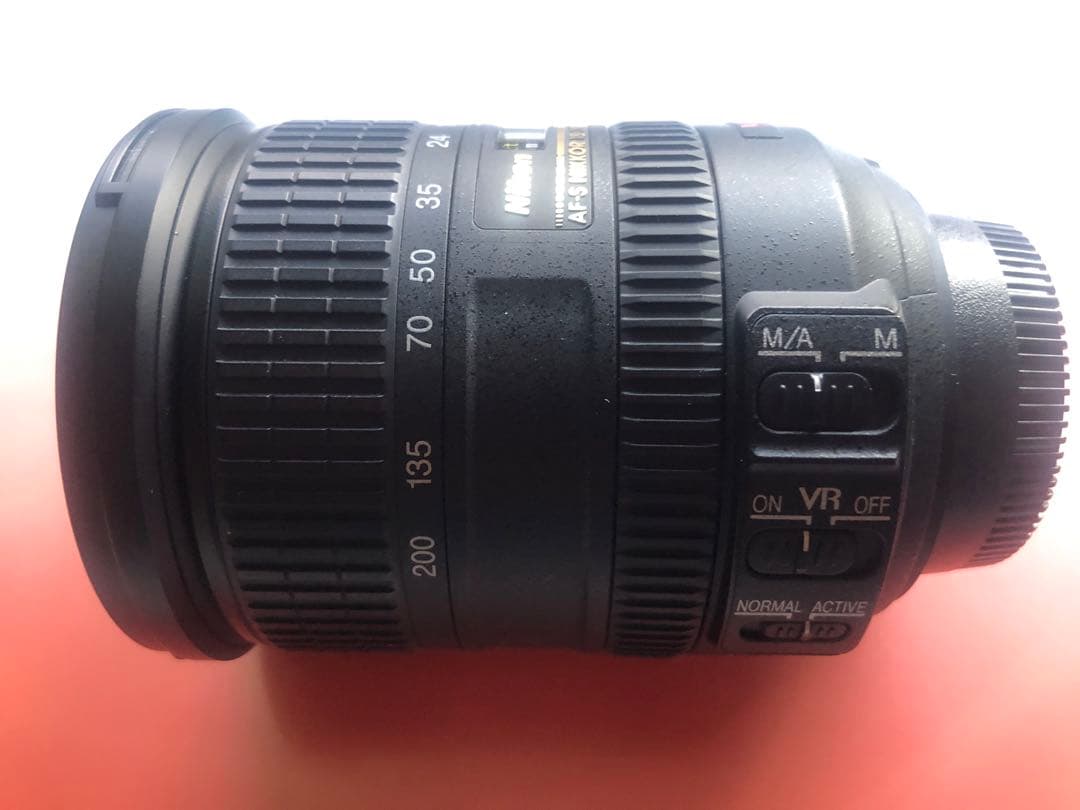 Nikon AF-S DX 18-200mm f3.5-4.5 ズームレンズ