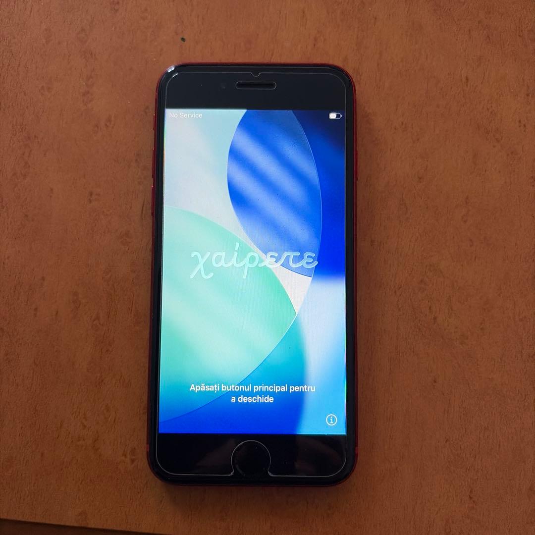 Apple iPhone SE3レッド本体