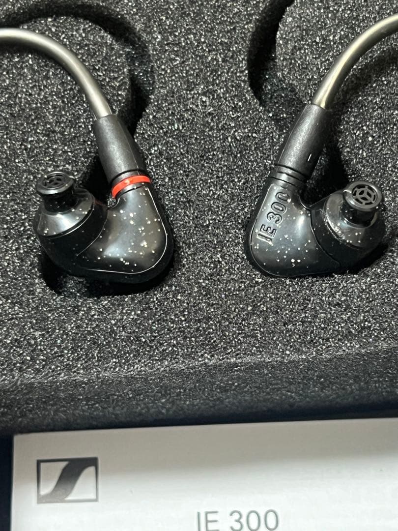 【極美品】ゼンハイザー イヤホン IE 300